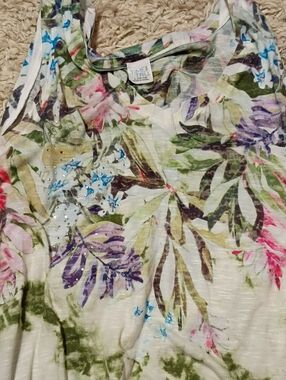 Time and Tru White Floral Tank with Green and Purple Botanical Print